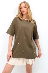 Trend Alaçatı Stili Women's Khaki Crew Neck Oversize Pearl and Stone Embroidered T-Shirt Alc-X11964 - Image 3