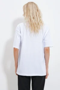 Trend Alaçatı Stili Women's White Crew Neck Oversize Pearl and Stone Embroidered T-Shirt Alc-X11964 - Image 4