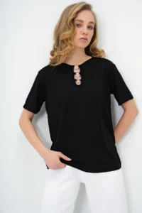 Trend Alaçatı Stili Women's Black Crew Neck Ring Detailed Short Sleeve Basic T-Shirt - Image 4