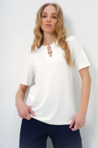 Trend Alaçatı Stili Women's Ecru Crew Neck Ring Detailed Short Sleeve Basic T-Shirt - Image 3
