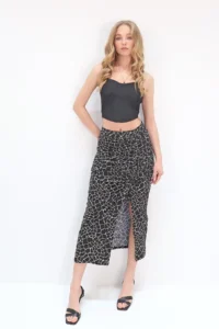 Trend Alaçatı Stili Women's Black-Patterned Adjustable Gathered Asymmetrical Cut Slit Skirt - Image 4