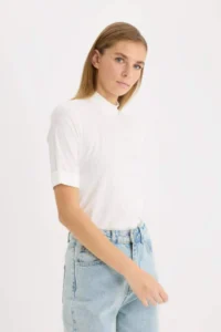 DeFacto Regular Fit Half Turtleneck Ribbed Camisole Basic Plain Short Sleeve T-Shirt B1177ax25sp - Image 4