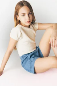 DeFacto Girl's Slim Fit Narrow Cut Crew Neck Basic Plain Ribbed Camisole Short Sleeve T-Shirt