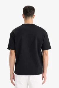 DeFacto Oversize Wide Fit Crew Neck Heavy Fabric Basic Plain Short Sleeve Black T-Shirt - Image 6