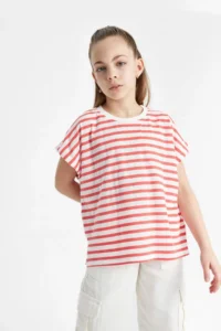 DeFacto Girl's Oversize Wide Fit Crew Neck Striped Short Sleeve T-Shirt B6697a824sm - Image 4