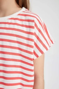 DeFacto Girl's Oversize Wide Fit Crew Neck Striped Short Sleeve T-Shirt B6697a824sm - Image 5