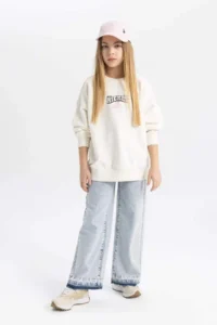 DeFacto Girl's Disney Mickey & Minnie Oversize Wide Fit Crew Neck Sweatshirt - Image 6