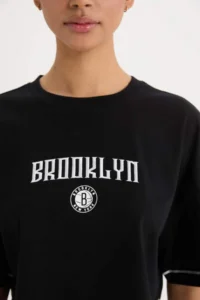 DeFacto 100% Cotton NBA Brooklyn Nets Cropped Fit T-Shirt - Image 6