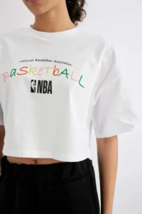 DeFactoFit NBA Wordmark Oversize Wide Fit Crew Neck Short Sleeve T-Shirt - Image 4