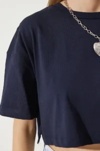 Happiness İstanbul Women's Navy Blue 100% Cotton Oversize Crop Knitted T-Shirt - Image 6