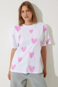 Happiness İstanbul Women's White Pink Heart Printed Oversize Cotton T-Shirt - Image 2
