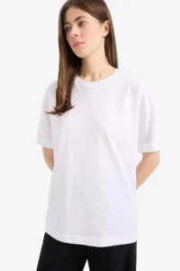 DeFacto Oversize Wide Fit Crew Neck Combed Cotton Basic Plain Short Sleeve White T-Shirt - Image 3
