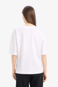 DeFacto Oversize Wide Fit Crew Neck Combed Cotton Basic Plain Short Sleeve White T-Shirt - Image 6