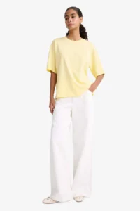 DeFacto Oversize Wide Fit Crew Neck Basic Plain Combed Cotton Short Sleeve T-Shirt - Image 2