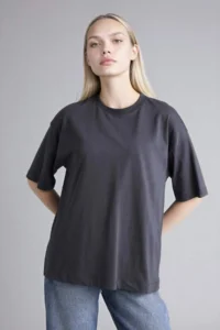 DeFacto Oversize Crew Neck Basic Plain Combed Cotton Short Sleeve T-Shirt - Image 3