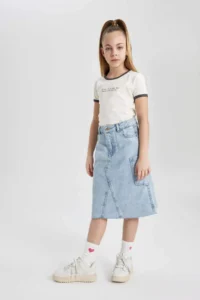 DeFacto Girl's Crew Neck Crop Printed Short Sleeve T-Shirt - Image 2