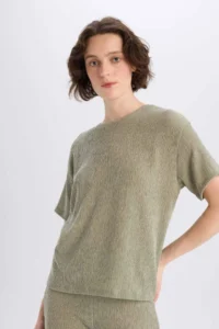 DeFacto Relax Fit Crew Neck Wrapped Short Sleeve T-Shirt - Image 3
