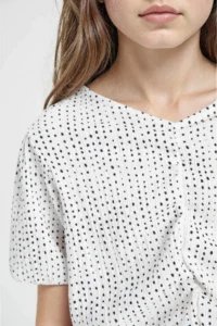 DeFacto Relax Fit Crinkle Fabric Short Sleeve T-Shirt Girls - Image 4