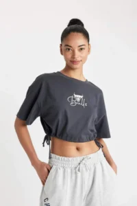 DeFacto NBA Chicago Bulls Crew Neck Short Sleeve T-Shirt - Image 4