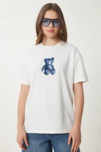 Happiness İstanbul Women's Ecru Teddy Bear Embroidered Cotton Oversize Knitted T-Shirt - Image 4