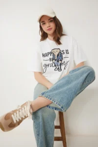 Happiness İstanbul Women's Ecru Teddy Bear Crest Cotton Oversize Knitted T-Shirt
