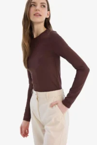 DeFacto Fitted Crew Neck Basic Plain Long Sleeve T-Shirt - Image 4