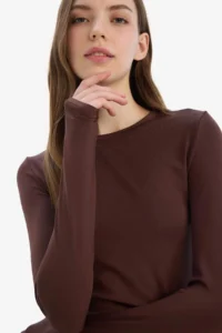 DeFacto Fitted Crew Neck Basic Plain Long Sleeve T-Shirt - Image 6