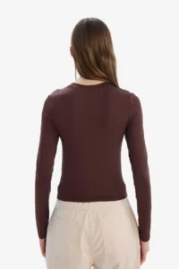 DeFacto Fitted Crew Neck Basic Plain Long Sleeve T-Shirt - Image 7