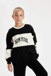 DeFacto Girl's Black Oversize Wide Fit Crew Neck Printed Sweatshirt