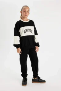 DeFacto Girl's Black Oversize Wide Fit Crew Neck Printed Sweatshirt - Image 2