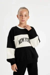 DeFacto Girl's Black Oversize Wide Fit Crew Neck Printed Sweatshirt - Image 3