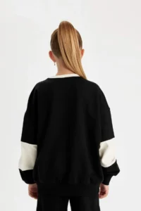 DeFacto Girl's Black Oversize Wide Fit Crew Neck Printed Sweatshirt - Image 6