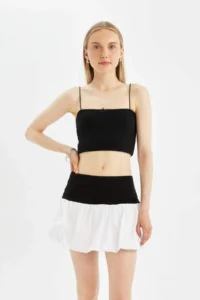 DeFacto Balloon Fit High Waist Cotton Lined Mini Skirt - Image 3