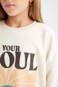DeFacto Girl's Oversize Wide Fit Crew Neck Printed Sweatshirt - Image 5