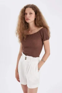 DeFacto Fitted Off Shoulder Wrinkled Short Sleeve T-Shirt - Image 3