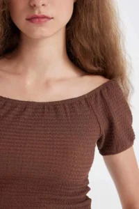 DeFacto Fitted Off Shoulder Wrinkled Short Sleeve T-Shirt - Image 7