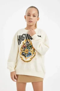 DeFacto Harry Potter Oversize Wide Fit Crew Neck Sweatshirt Girl - Image 4