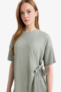 DeFacto Relax Fit Crew Neck Basic Plain Wrapped Short Sleeve T-Shirt