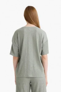 DeFacto Relax Fit Crew Neck Basic Plain Wrapped Short Sleeve T-Shirt - Image 8
