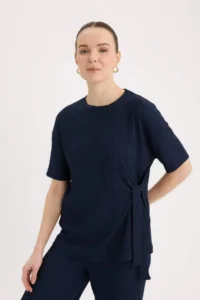 DeFacto Relax Fit Crew Neck Basic Plain Wrapped Short Sleeve T-Shirt - Image 3