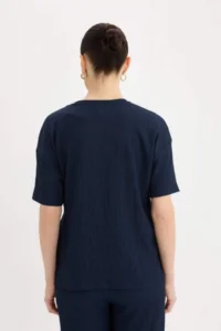 DeFacto Relax Fit Crew Neck Basic Plain Wrapped Short Sleeve T-Shirt - Image 6
