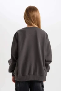 DeFacto Wednesday Oversize Wide Fit Crew Neck Sweatshirt Girl - Image 6