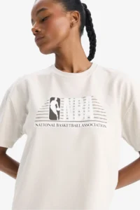 DeFacto NBA Wordmark Oversize Wide Fit Crew Neck Pique Short Sleeve T-Shirt - Image 5