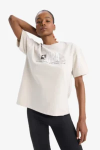 DeFacto NBA Wordmark Oversize Wide Fit Crew Neck Pique Short Sleeve T-Shirt - Image 7