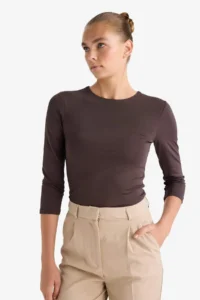 DeFacto Regular Fit Crew Neck Basic Straight Half Sleeve Snap Fastener Body - Image 3