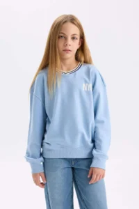 DeFacto Relax Fit V-Neck Printed Sweatshirt Girl - Image 4