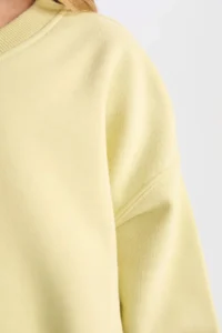 DeFacto Cropped Fit V-Neck Basic Plain Sweatshirt Girl - Image 5