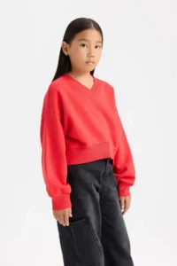 DeFacto Cropped Fit V-Neck Basic Plain Sweatshirt Girl - Image 2