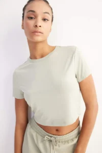 DeFacto Crop Crew Neck Basic Plain Athlete Short Sleeve T-Shirt