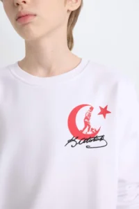 DeFacto Crew Neck Ataturk Printed and Embroidered White Boy's Sweatshirt D8200A8/WT34 - Image 4